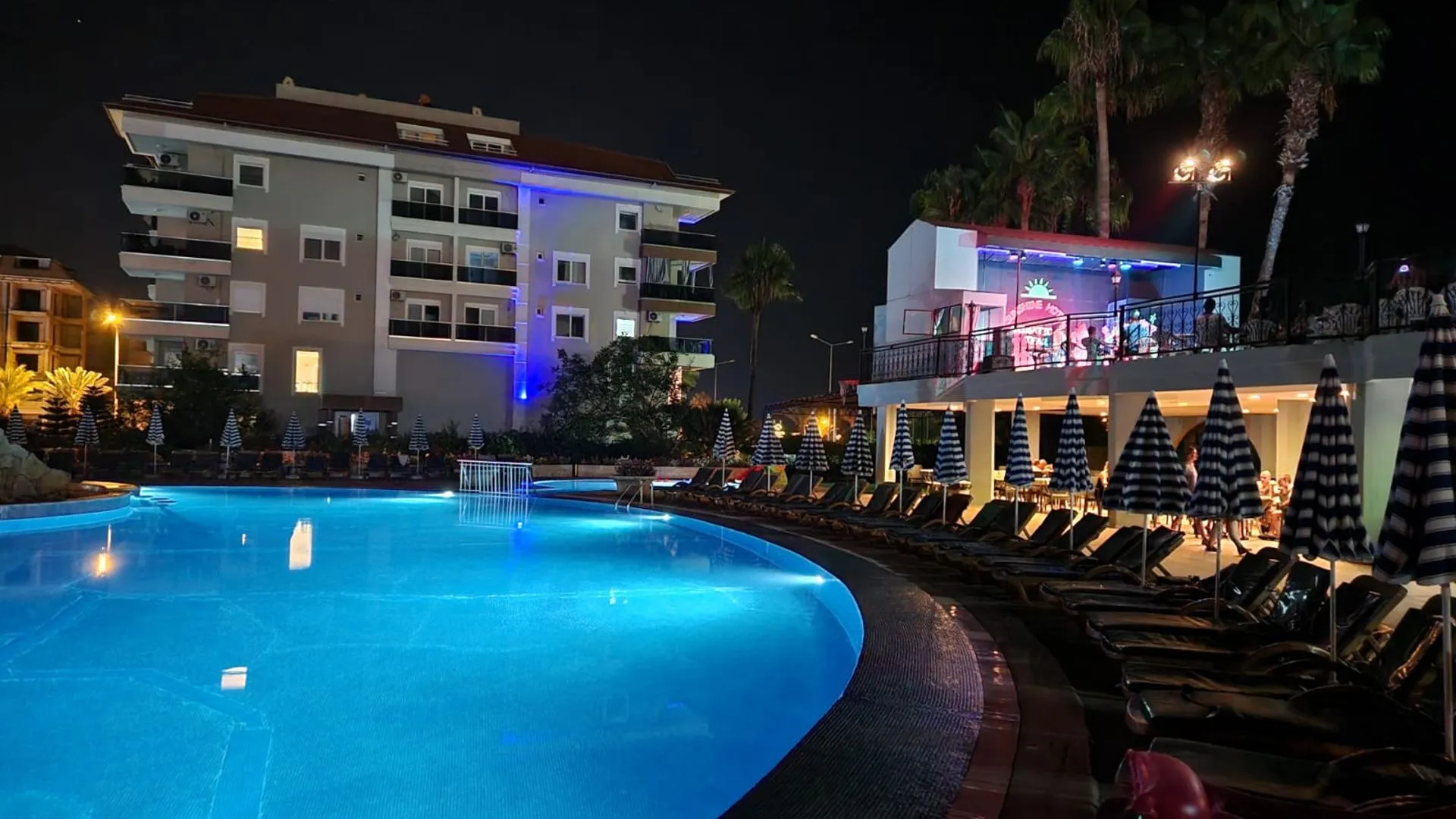 Sunshine Hotel 